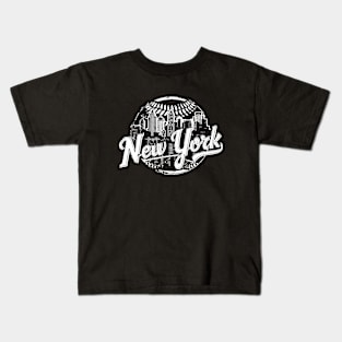 Baseball Newyork skyline The iconic buildings and cityscape Kids T-Shirt